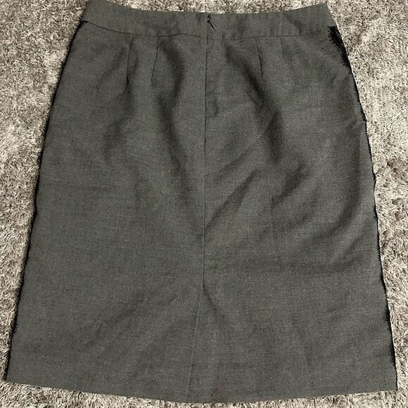 The Loft Grey with Black Pencil Skirt. Size 2. NWT - Picture 10 of 11